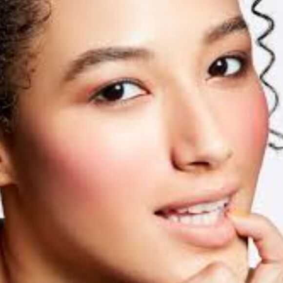 Mac Cosmetics Extra Dimension Skinfinish Blush - Picture 4 of 6